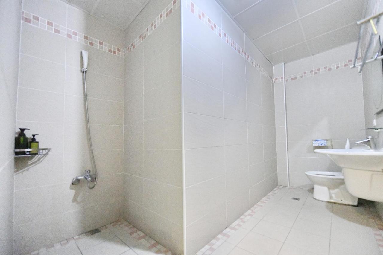Chu Dream Hostel Kota Hualien Bagian luar foto