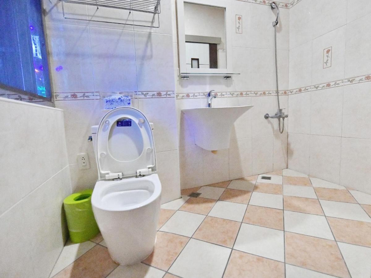Chu Dream Hostel Kota Hualien Bagian luar foto