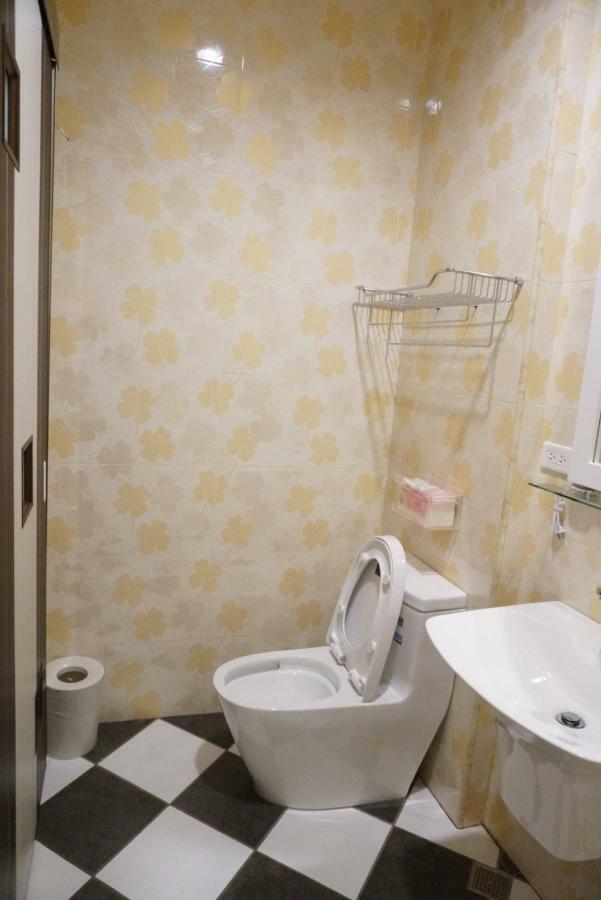 Chu Dream Hostel Kota Hualien Bagian luar foto
